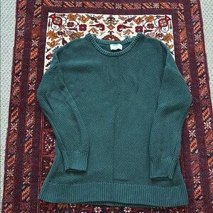 Forest Green Crew Neck Sweater with Ribbed Details